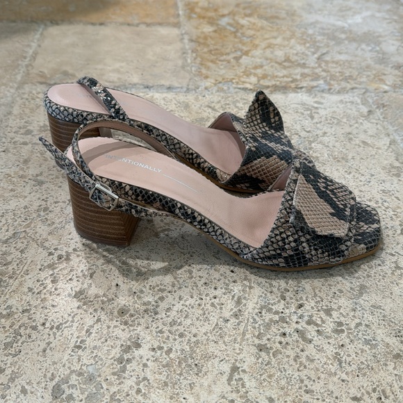 Intentionally Blank Rina Python Sandal with small heel - Picture 2 of 3
